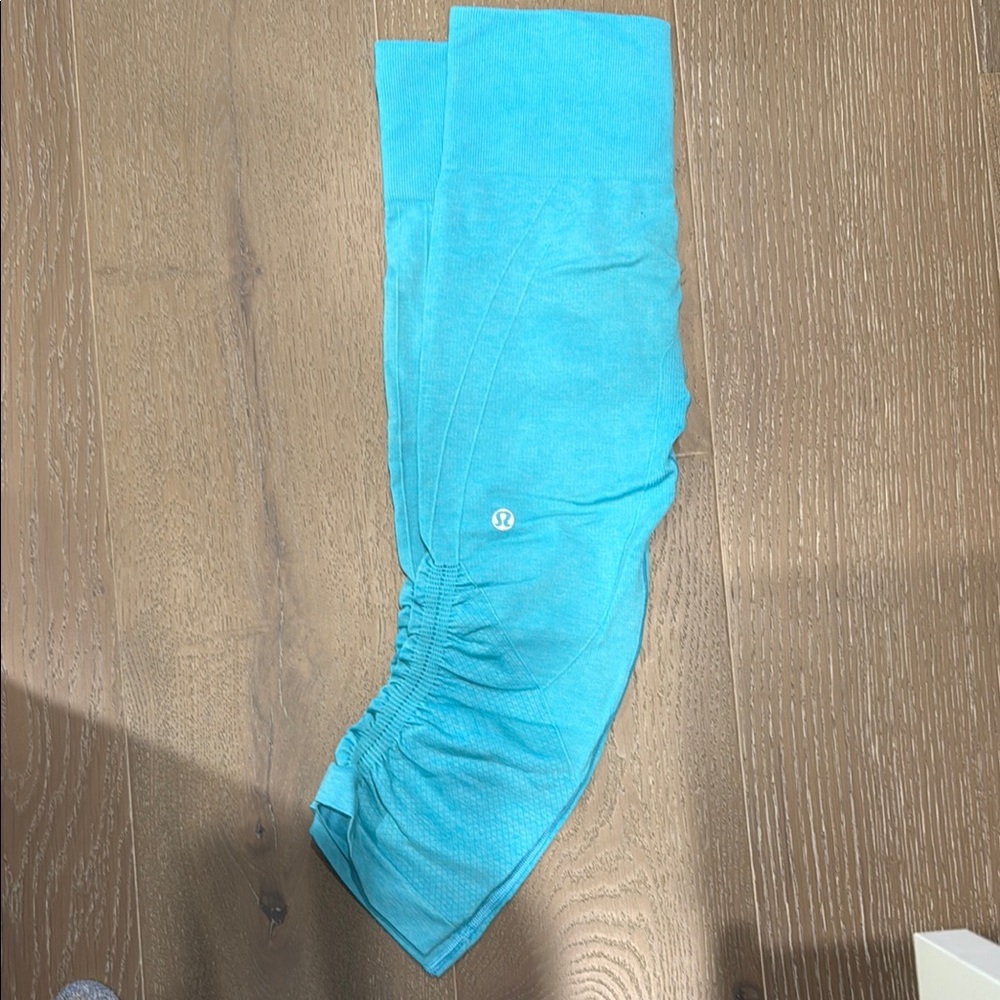 lululemon athletica Blue Capris